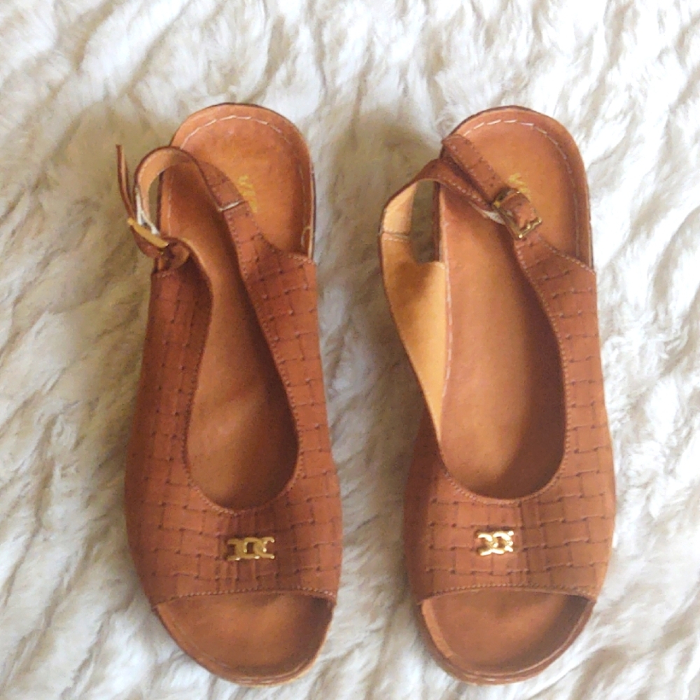 Woven Tan Open-Toe Slingback Sandals with Gold Accent